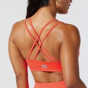 Savage X Fenty Vibrant Res Strappy Sports Bra